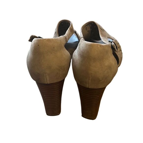 Clarks Artisan Suede Cut Out Chunky Platform Heels size 9.5 - Picture 6 of 7